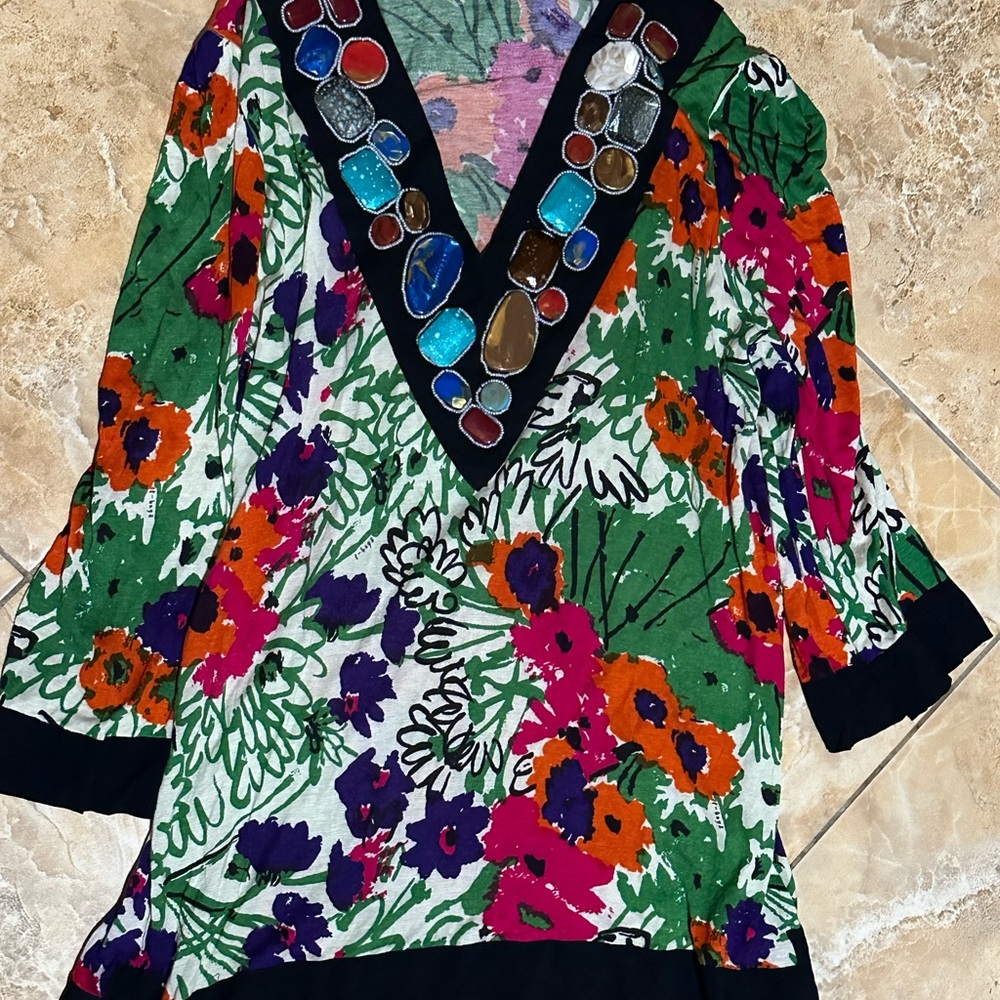 T-Bags Green and Pink Graphic Embellished Tunic